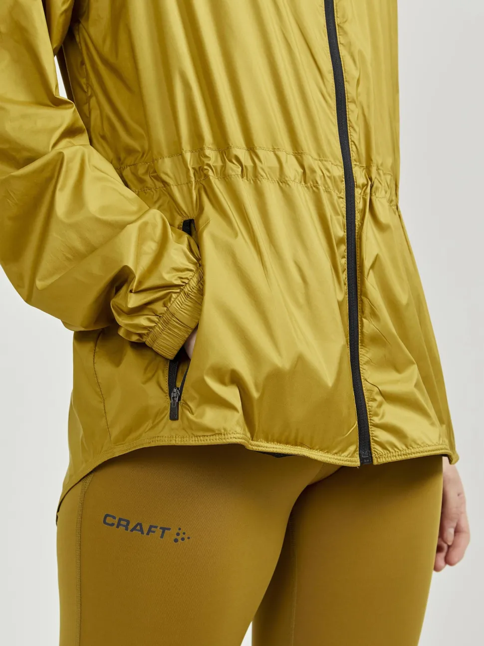 WOMEN'S ADV CHARGE TRAINING WIND JACKET