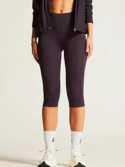 WOMEN'S ADV ESSENCE CAPRI TRAINING TIGHTS 2 - DK PLUM