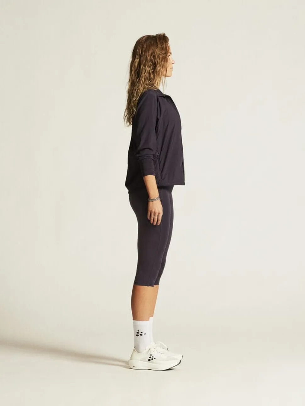 WOMEN'S ADV ESSENCE CAPRI TRAINING TIGHTS 2 - DK PLUM