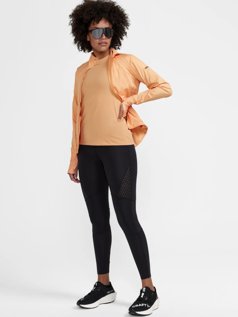 WOMENS ADV ESSENCE SS SLIM TEE