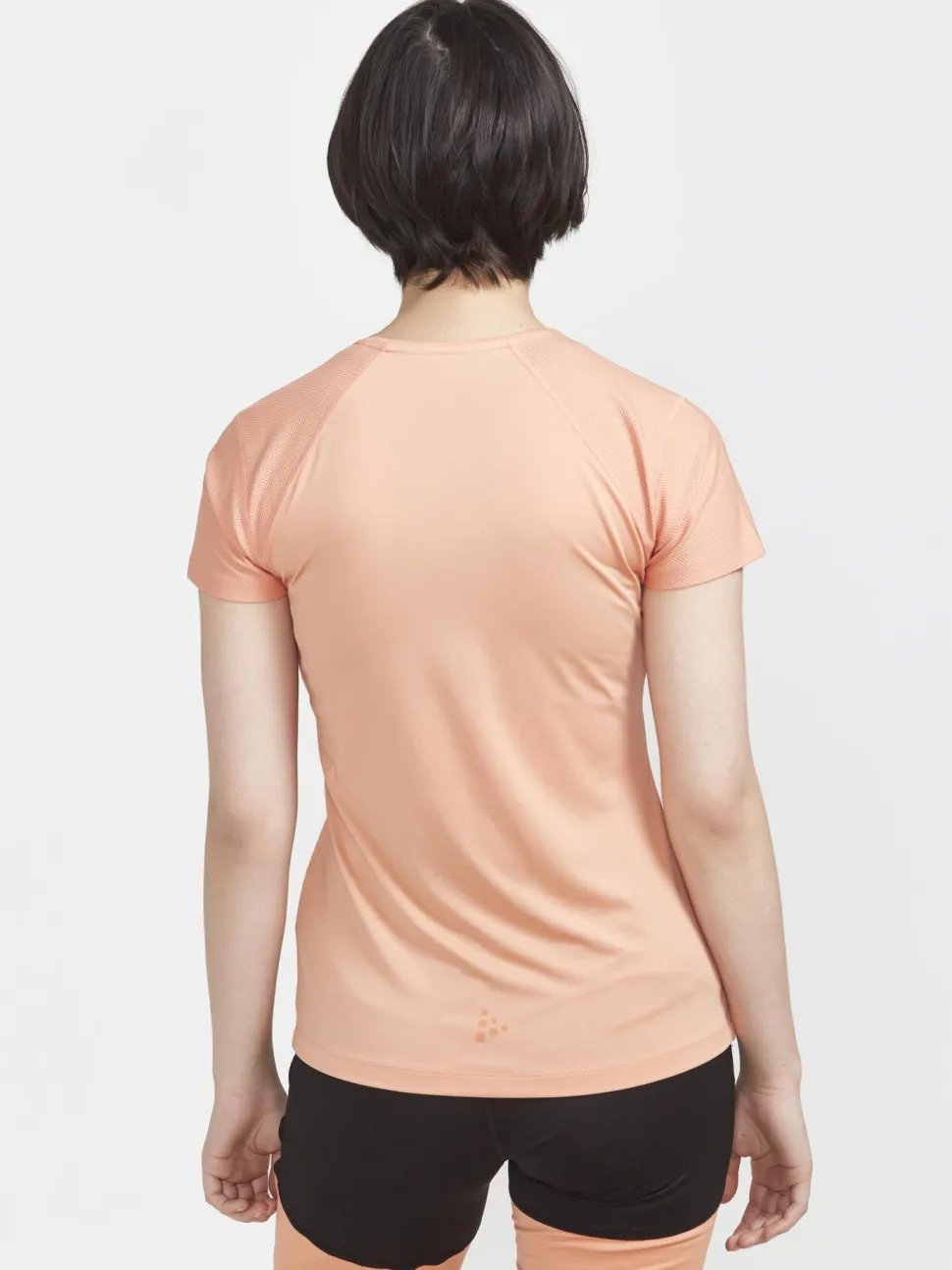 WOMENS ADV ESSENCE SS SLIM TEE