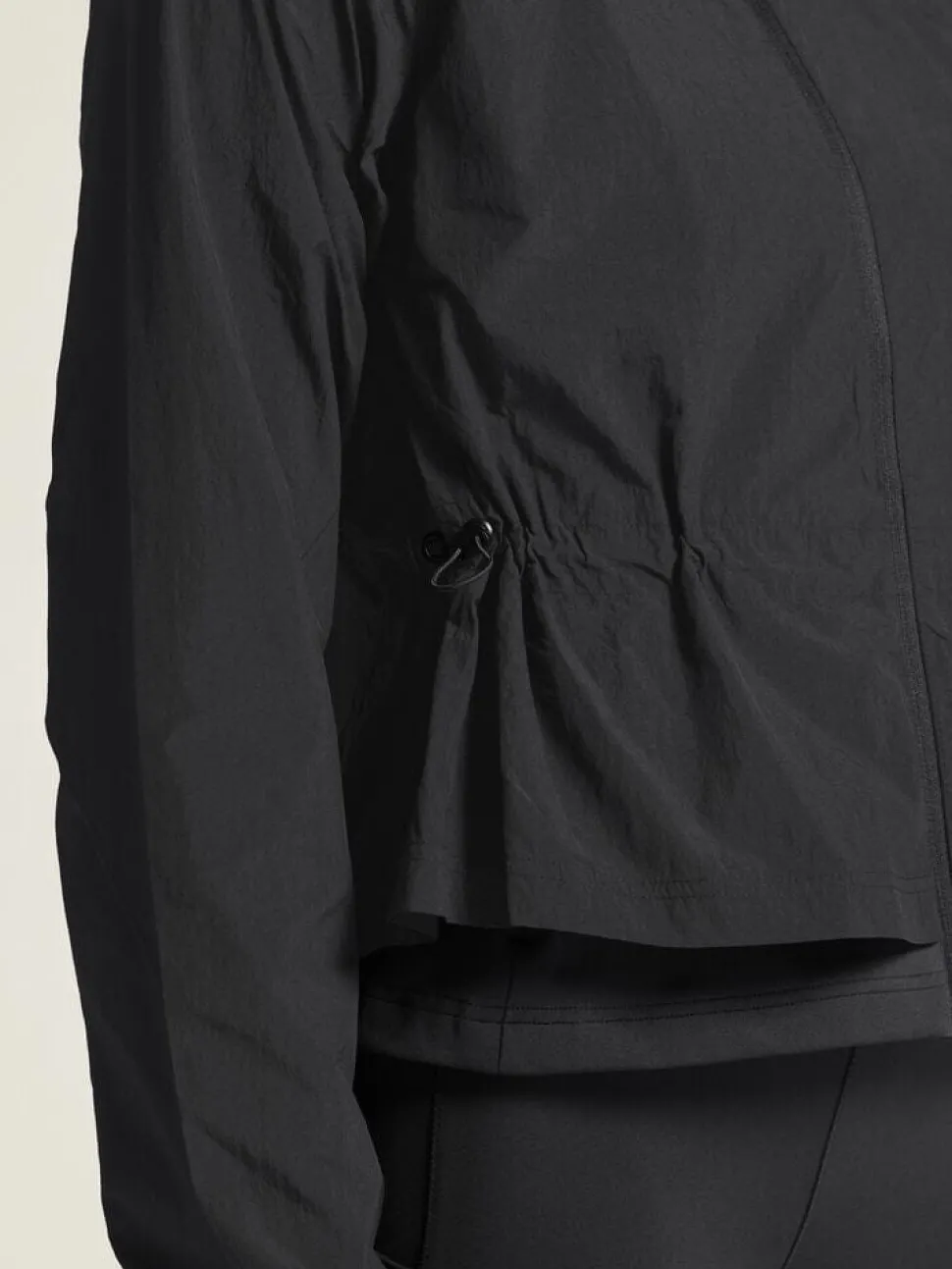 Women's ADV Join Windbreaker - Black