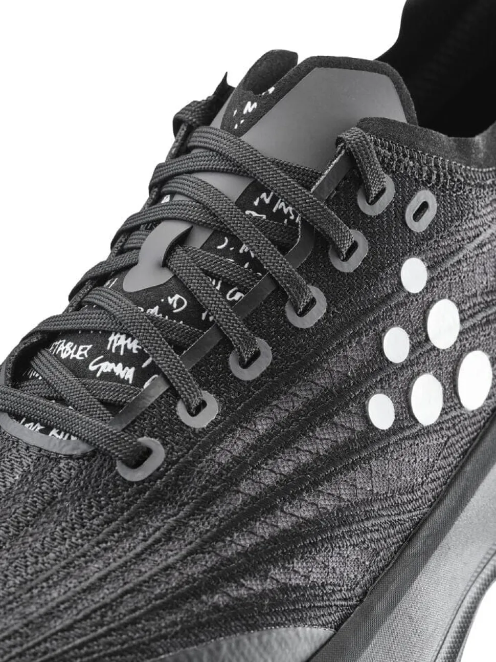 Women's Nordlite Tempo Running Shoe - BLACK/MULTI