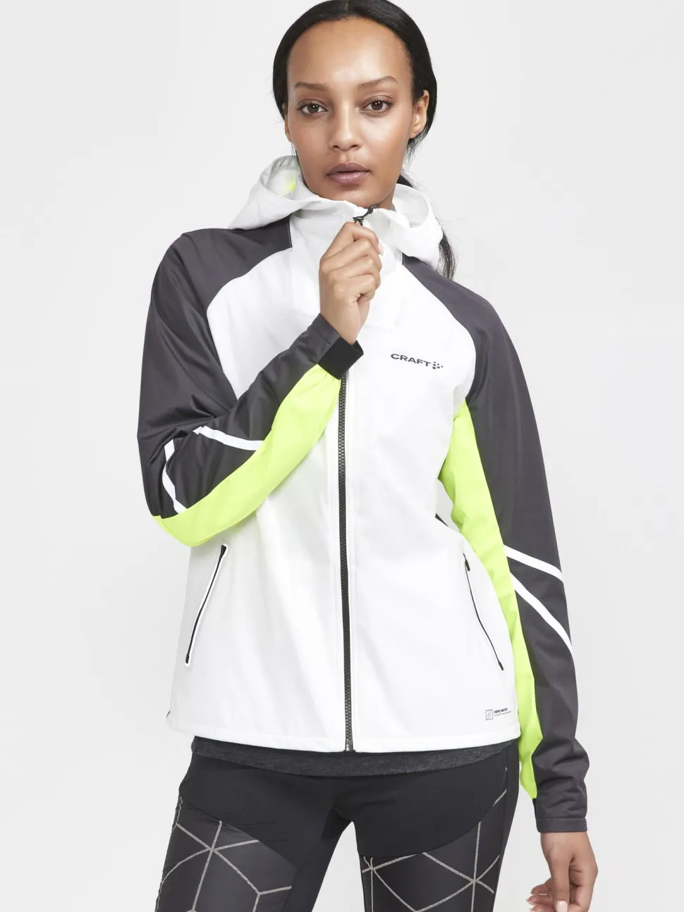 WOMEN'S PRO HYDRO LUMEN RUNNING JACKET 2